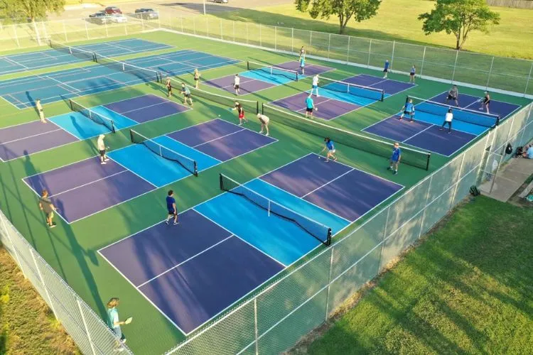 Benefits of Playing Pickleball on Artificial Turf