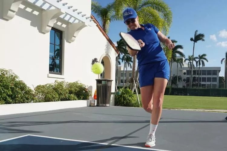 Strategies and Techniques for Winning Skinny Singles Pickleball