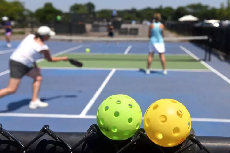 Tips and Tricks for Playing Pickleball on Artificial Turf